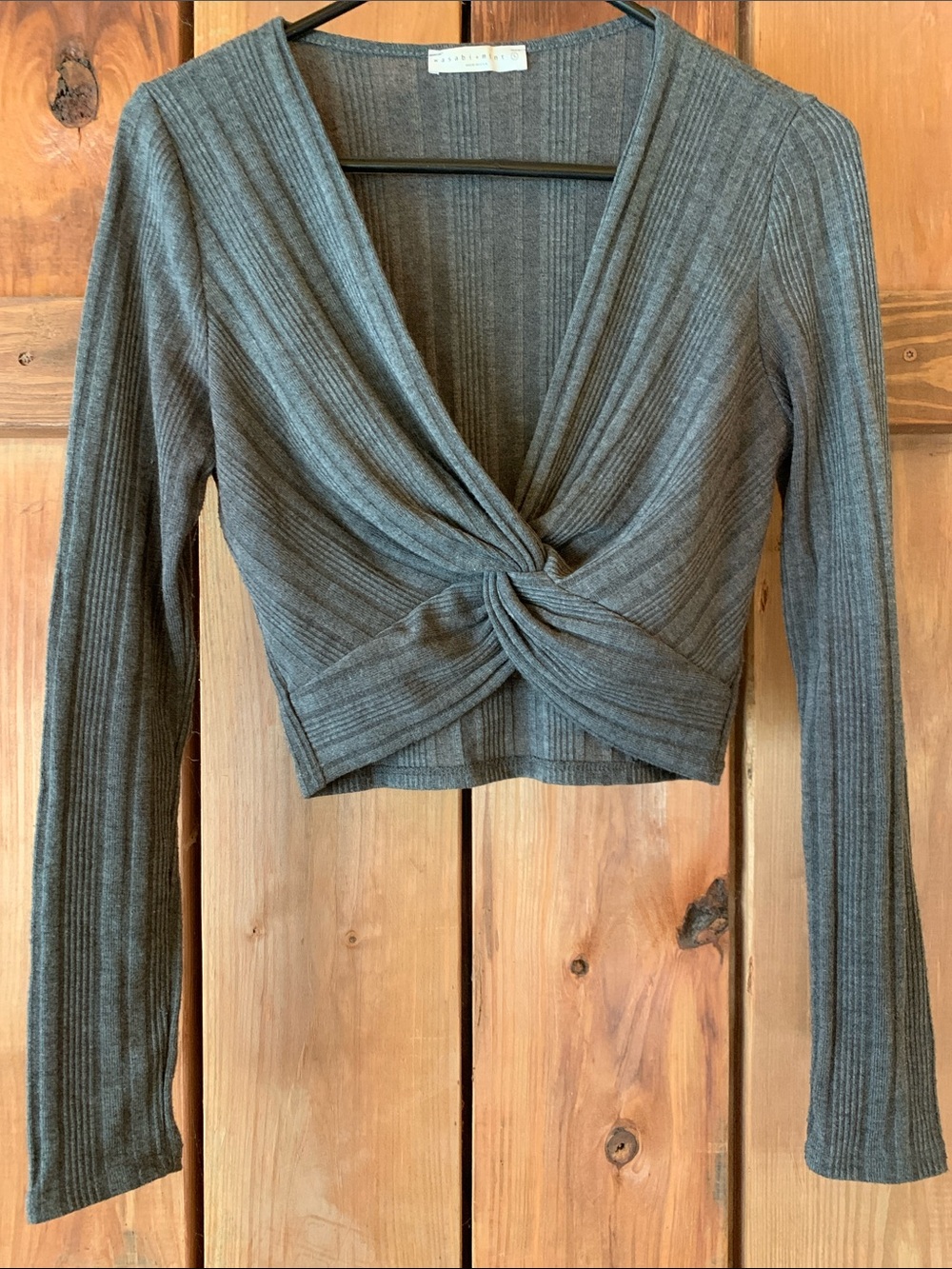 Wasabi & Mint long‎ sleeve cropped top